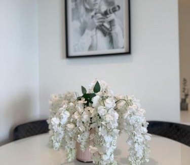 Grand Canal Dock Apartment | Elegant 2 Bedroom Apartment in Grand Canal