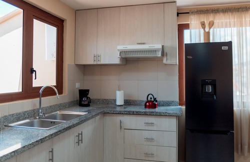 Cuenca Apartment | Elegant 2Bd Suite in Puertas del Sol