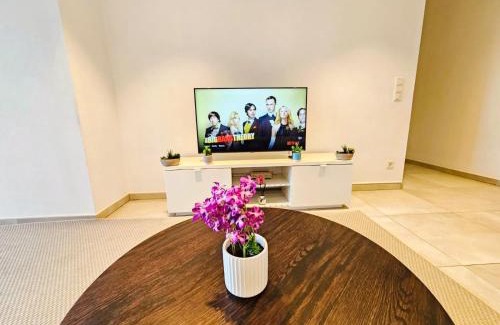 Hamm Apartment | Elegant 3BR Retreat with terraces&parking