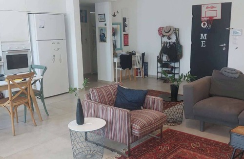 Herzliya Apartment | Elegant 4-Bedroom Apartment In Herzliya