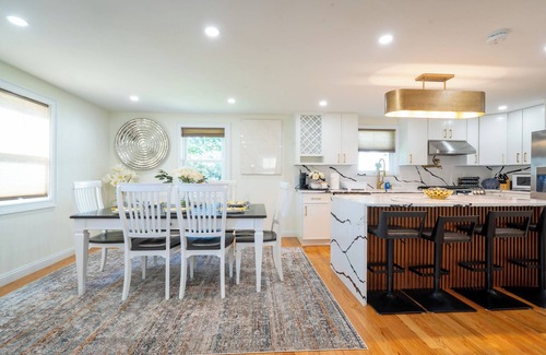 Readville Apartment | Elegant 4BR/3BR Home w/Yard & 4 Parking in Dedham