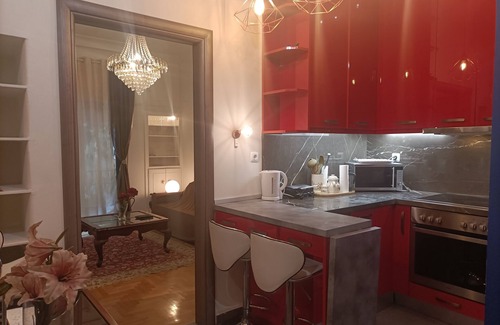 Neos Kosmos Apartment | Elegant Apartment