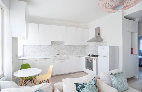Addison Apartment | Elegant apartment in Kensington Olympia (available for LONGER LETS)