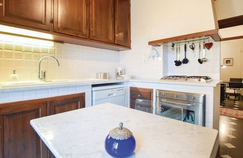 Albenga House | Elegant apartment in the city center and a few meters from the sea