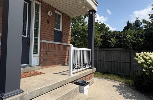Brampton House | Elegant bedroom in brampton