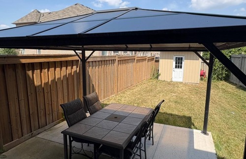 Brampton House | Elegant bedroom in brampton