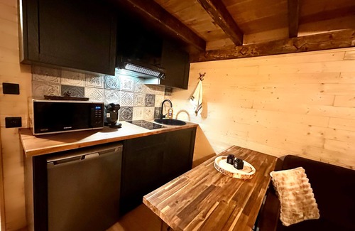 Greolieres les Neiges Apartment | Elegant chalet apartment in the heart of Greolieres les Neiges resort