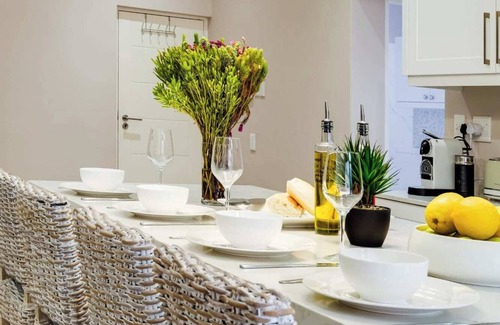 Camps Bay Apartment | Elegant Charm Retreat Central Treasure