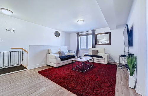 Montreal-Nord Apartment | Elegant & cosy | 4 ½ well-equipped + free parking