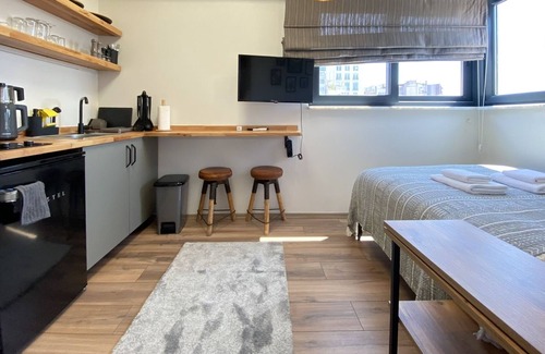 Cihangir Apartment | Elegant Flat 10 min to Galata Tower, Istiklal Ave