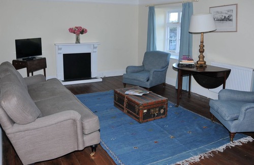Torpoint Apartment | Elegant Flat in Grounds of a Beautiful National Trust House