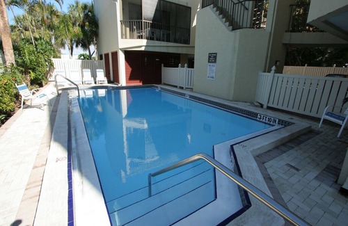 Whitney Beach Condo | Elegant Longboat Key Retreat with Beach Access, Gulf Views & Pool by RVA