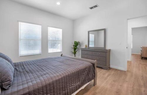 Mid Central House | Elegant Pasadena Homew Patio Parking Near Old Town