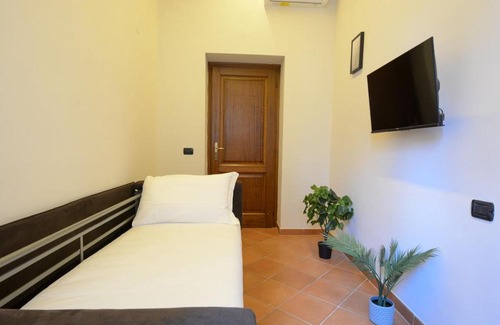 Rome City Centre Apartment | Elegant Prefetti Home