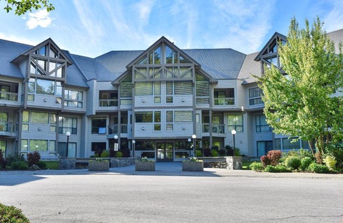 Upper Village House | Elegant Ski In Ski Out Condo by Harmony Whistler