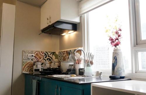 Ortigas Center Apartment | Elegant Studio at Ortigas Business District, Pasig City