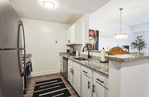 Downtown Apartment | Elegant Urban Living Downtown Stamford