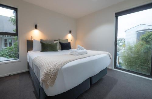 Freemans Bay Apartment | Elegant Urban Retreat in Freemans Bay