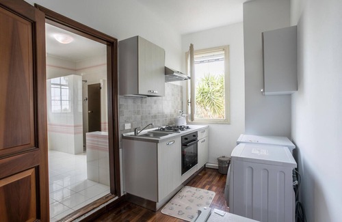 Vittoria Apartment | Elegant vacation apartment with a view of the sea.