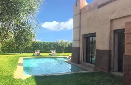 Zaouia Sidi Abdallah Ben Sassi Villa | Elegant Villa in Marrakech with a Private Pool.