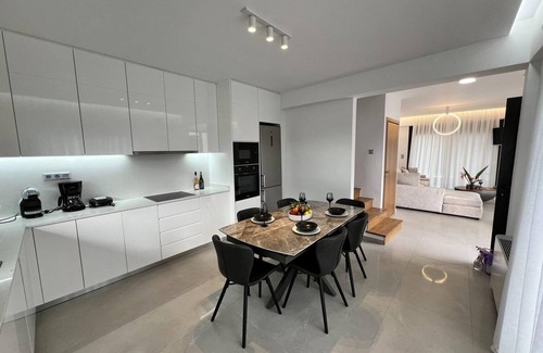 Gournai Villa | Elegant Villa with Shared Pool in Crete