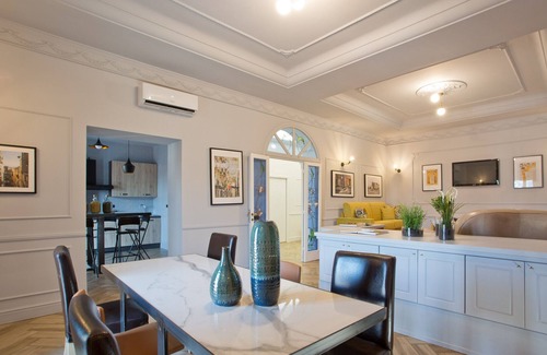 Naples City Centre Apartment | Eleganza nel Cuore di Napoli by Wonderful Italy