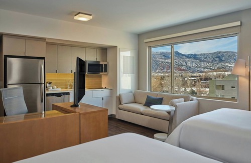 Basalt Hotel | Element Basalt - Aspen