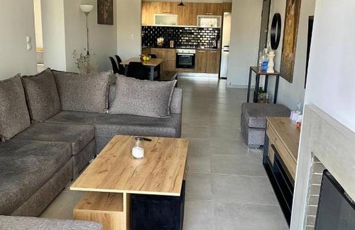 Elefsina Apartment | Eleusis Luxury Flat,car park in property