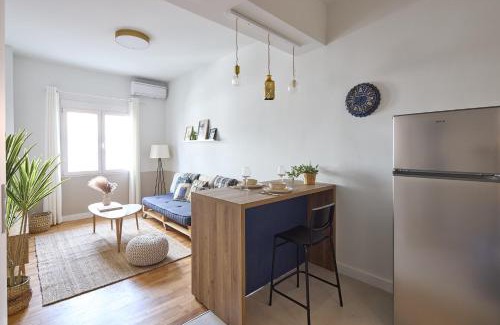 Neos Kosmos Apartment | Elia's apartment NK