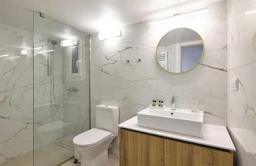 Neos Kosmos Apartment | Elia's apartment NK