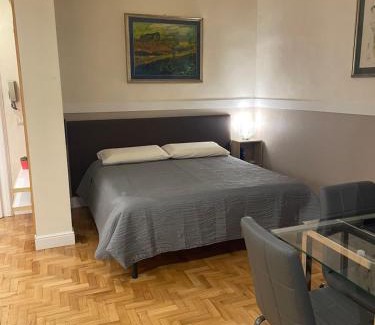 Celio Apartment | Elian Apartament in The Center of Rome #3 Colosseo