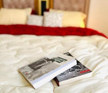 Algiers Apartment | Elite location