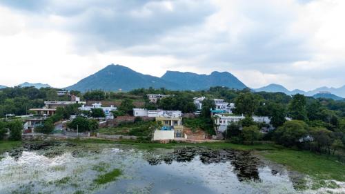 Udaipur District Villa | ELIVAAS Fatehsagar 2-BHK Getaway with Private Pool, Open-Air Gazebo & Terrace At Fatehsagar Lake