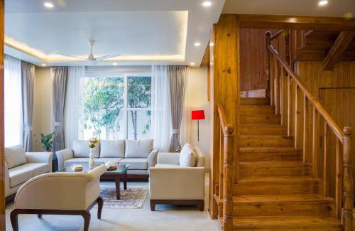 Nainital Villa | ELIVAAS Twin Chalets 4 BHK Escape with Valley-facing Lawn