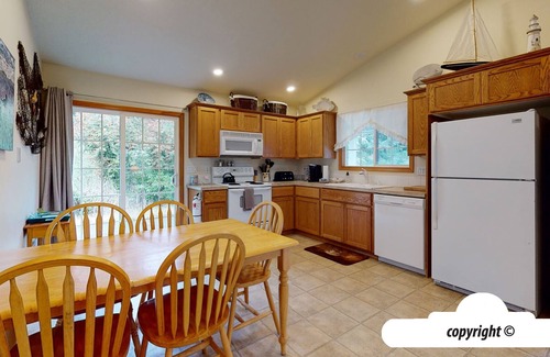 Sunset Beach House | ELK`S HOLLOW at Sunset Beach, Warrenton: Near Ocean