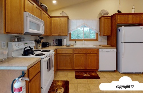 Sunset Beach House | ELK`S HOLLOW at Sunset Beach, Warrenton: Near Ocean