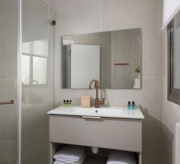 Eilat Villa | Ella Sun - Coconut Villa