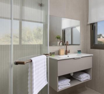 Eilat Villa | Ella Sun - Coconut Villa