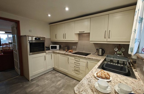 Carperby House | Ellerlands - Three Bedroom House, Sleeps 4