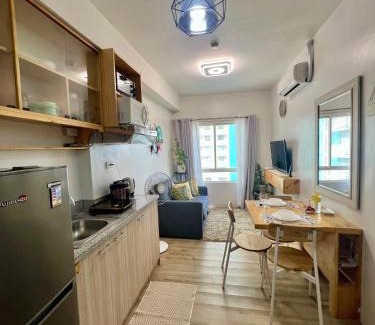 Bantud Hacienda Apartment | Elles Escape - One Bedroom with Balcony