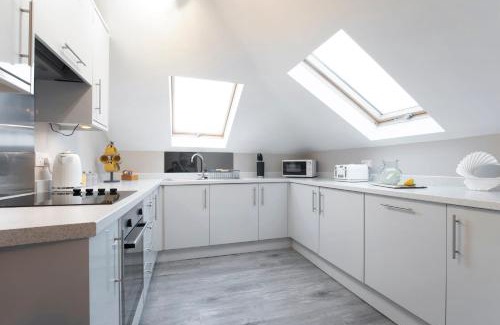 Cheltenham Apartment | Elliot Oliver - Modern 2 Bedroom Town Centre Apartment