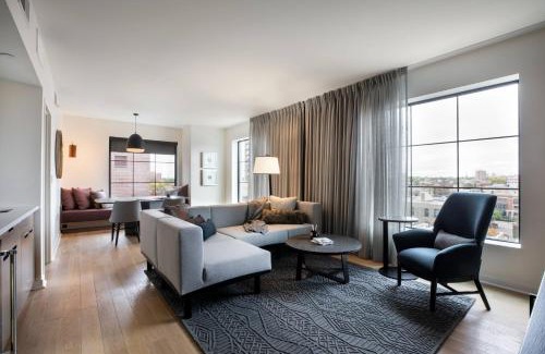 Downtown Minneapolis Hotel | Elliot Park Hotel, Autograph Collection