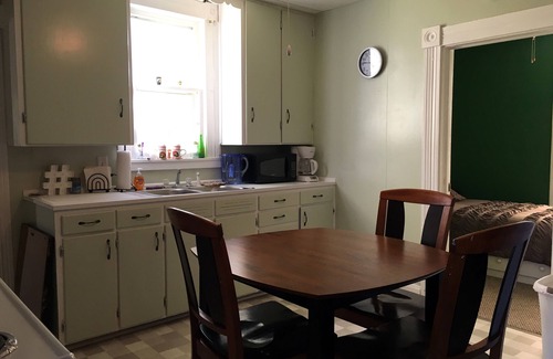 Bloomfield House | Ellis House - "Very cute, clean and quaint!"