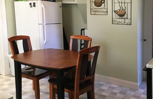 Bloomfield House | Ellis House - "Very cute, clean and quaint!"