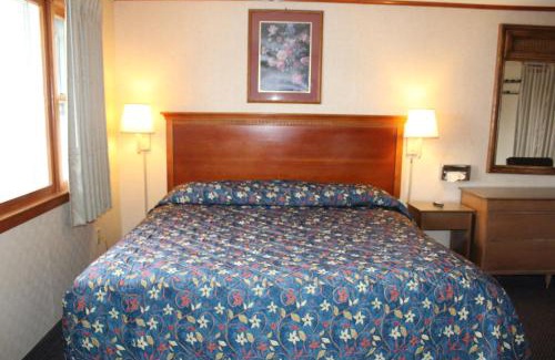 Westfield Hotel | Elm Motel