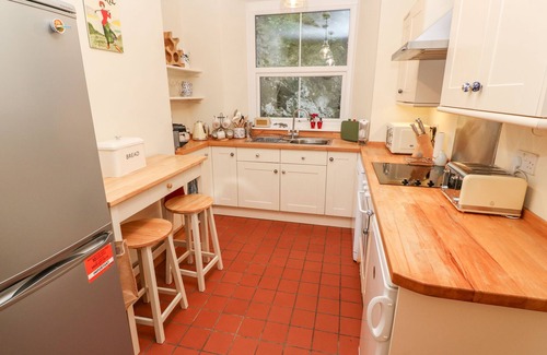 Looe House | ELMBANK, pet friendly, character holiday cottage in Looe