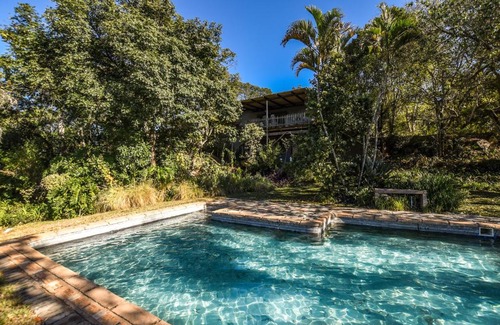 White River Bed & Breakfast | Eloff Guest House and Gallery