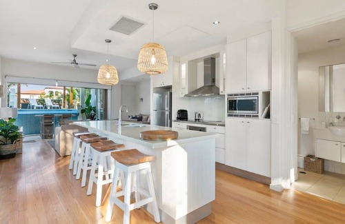 Sunshine Beach House | Elouera 2 - Private Duplex with Views and Pool