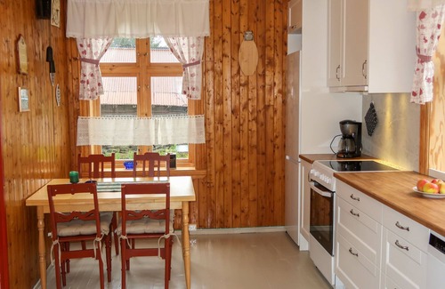 Forde House | Elvehuset by Interhome