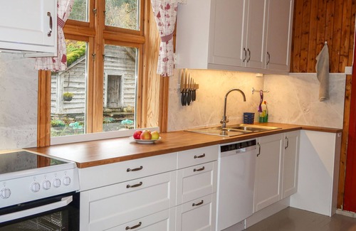 Forde House | Elvehuset by Interhome